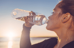 إنتاجيتك اليومية اشرب كوب ماء فوريًا